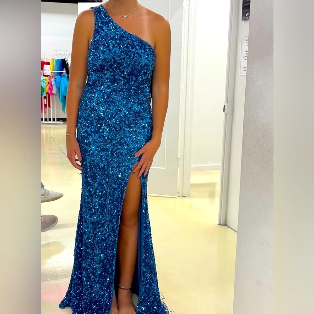 Aleta Blue Sequin One-Shoulder Prom Dress Size2